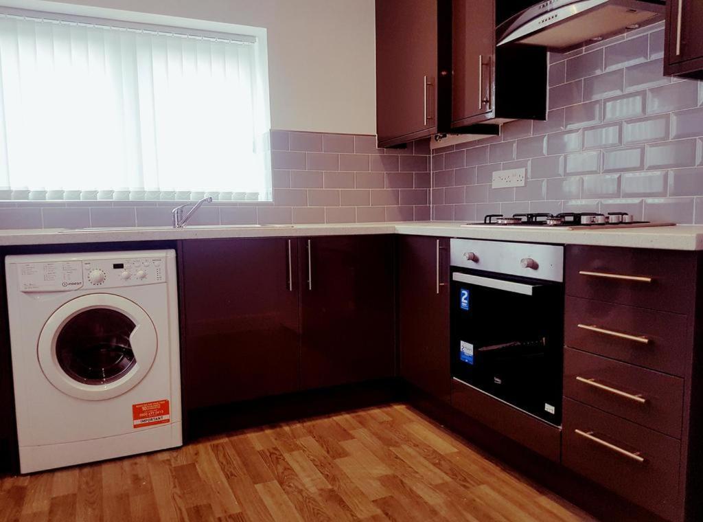 Ilivsidney Apartment Liverpool Exterior photo